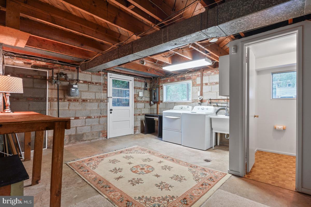 TWINBROOK FOREST - Residential