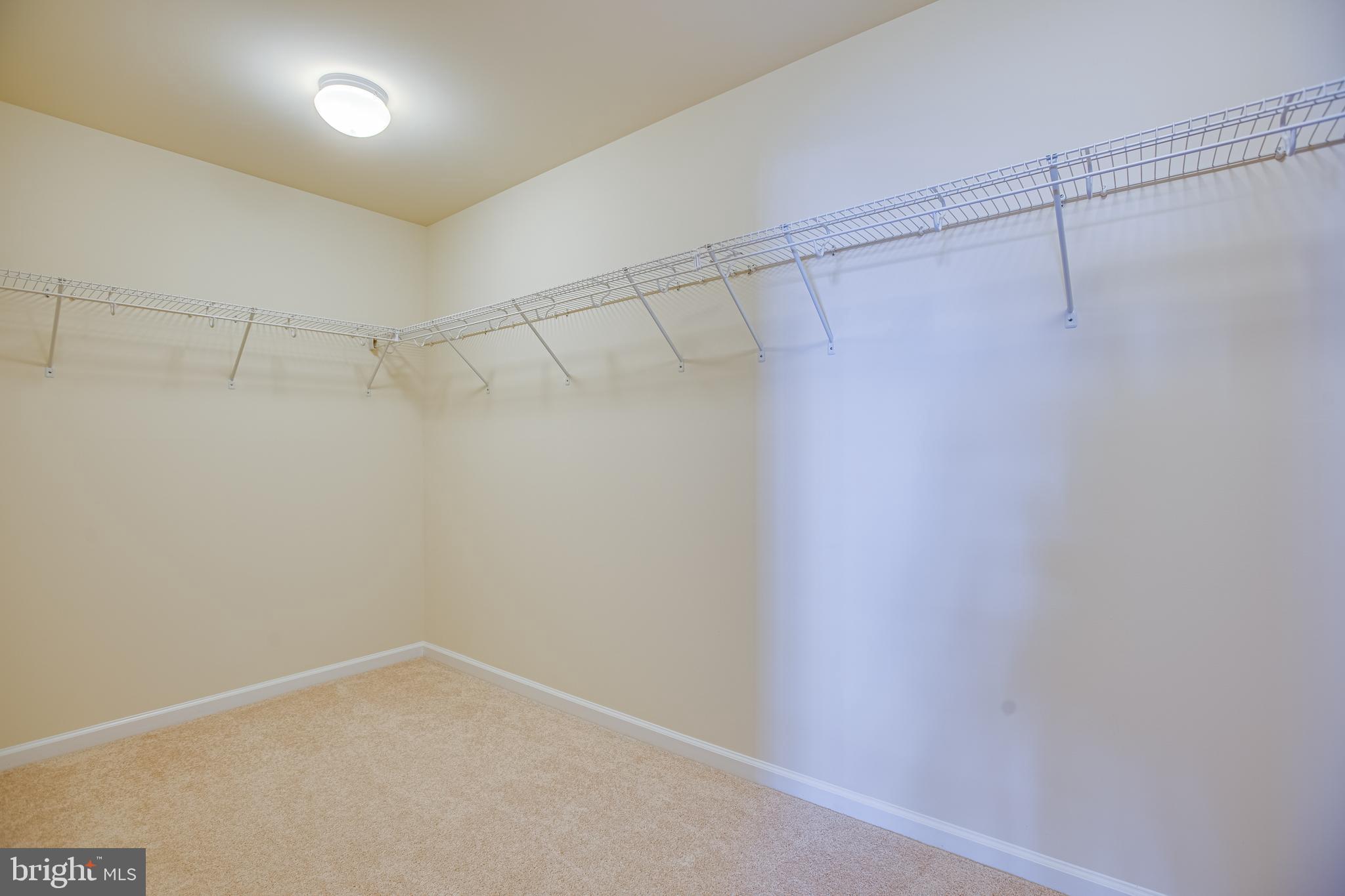 VIRGINIA HERITAGE AT LEE'S PARK - Residential