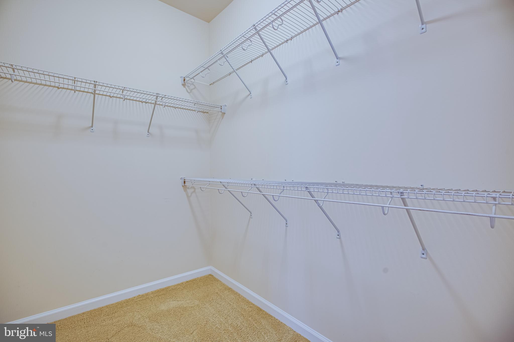 VIRGINIA HERITAGE AT LEE'S PARK - Residential