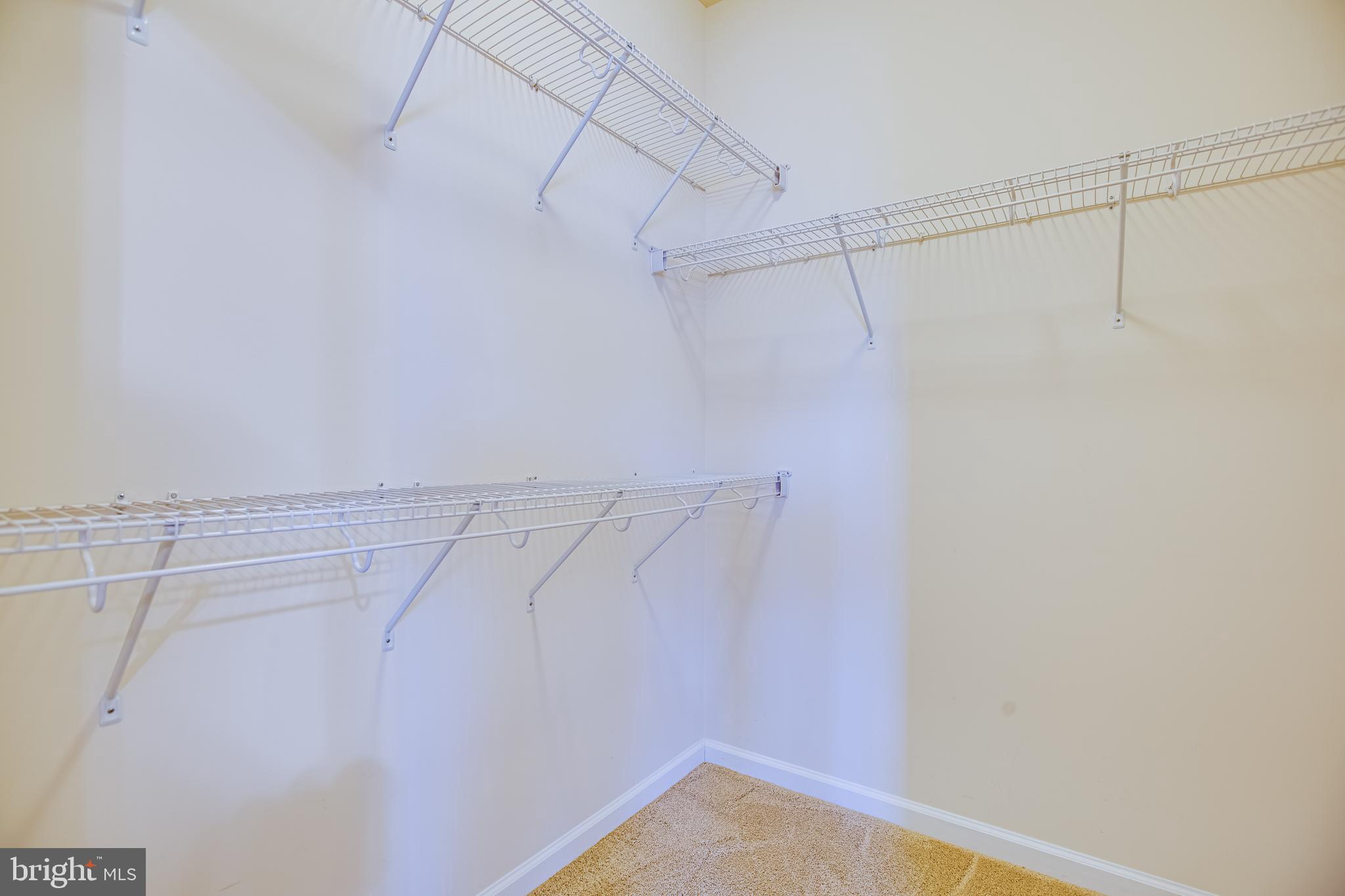 VIRGINIA HERITAGE AT LEE'S PARK - Residential