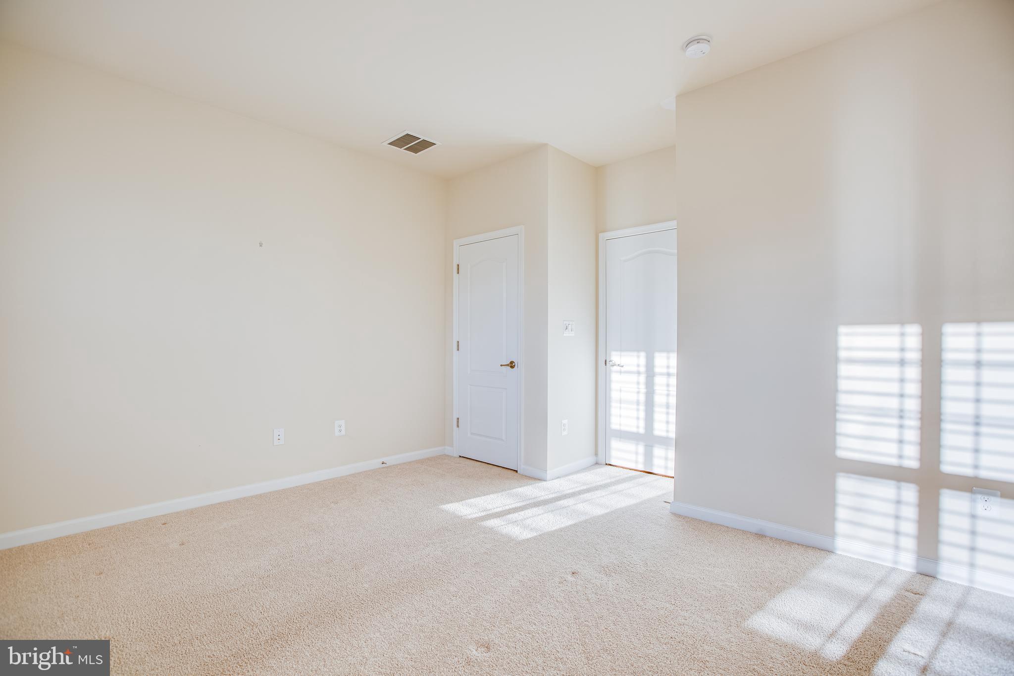 VIRGINIA HERITAGE AT LEE'S PARK - Residential