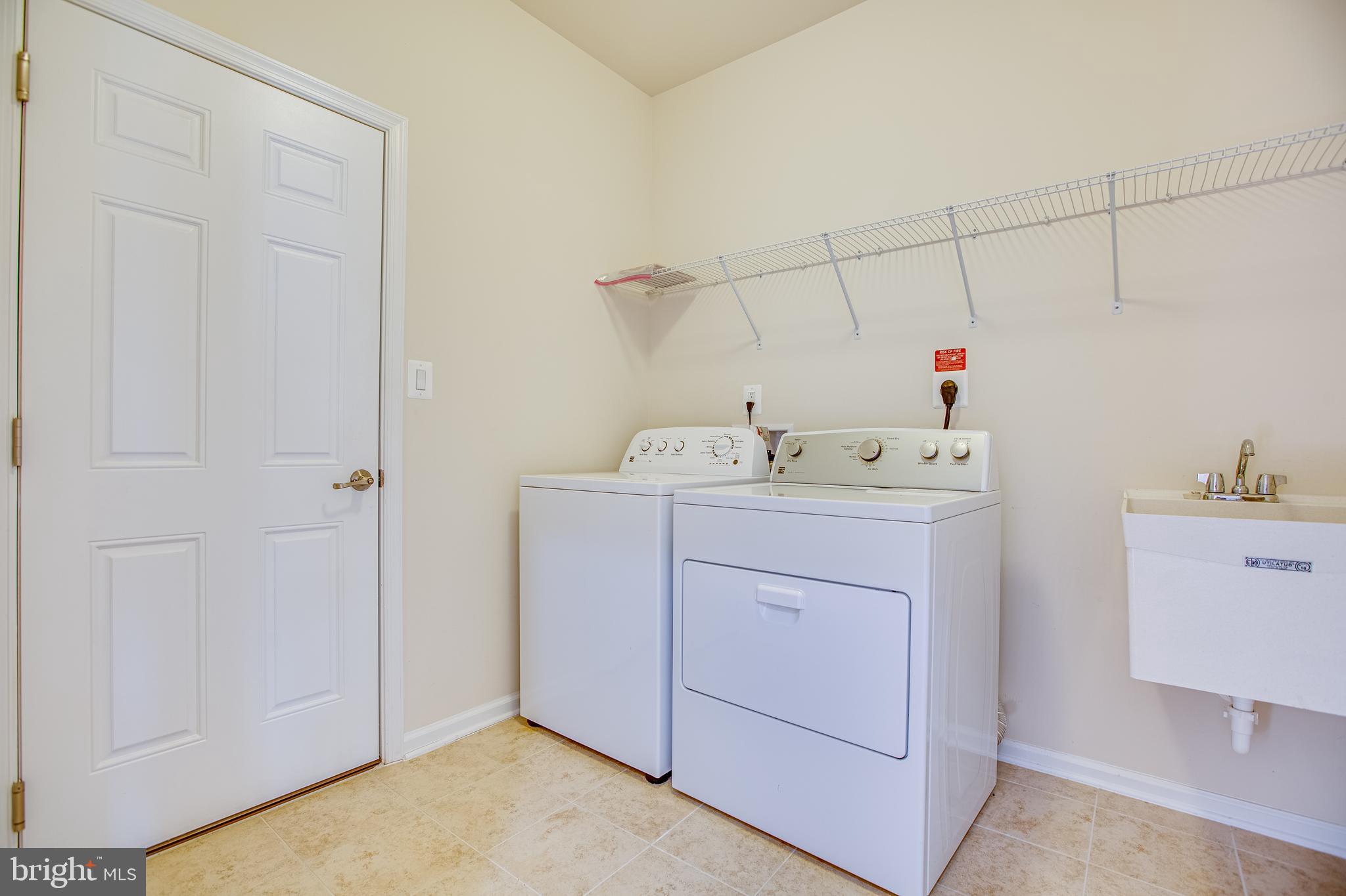 VIRGINIA HERITAGE AT LEE'S PARK - Residential