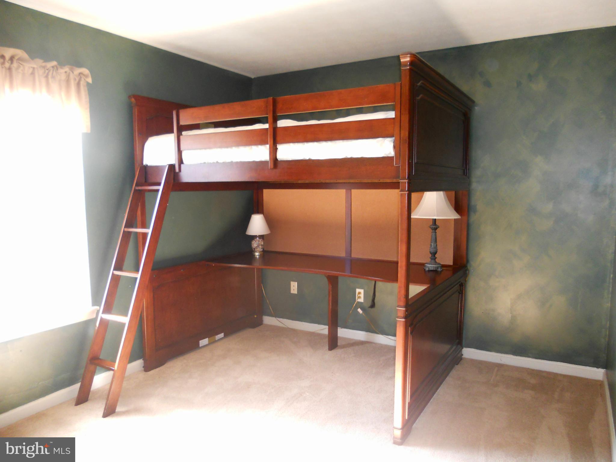 ROBERTS FIELD - Residential