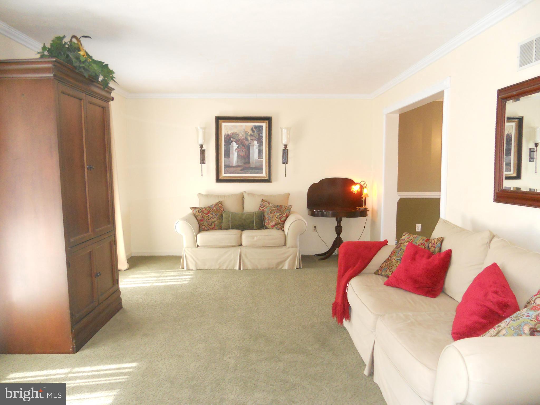 ROBERTS FIELD - Residential