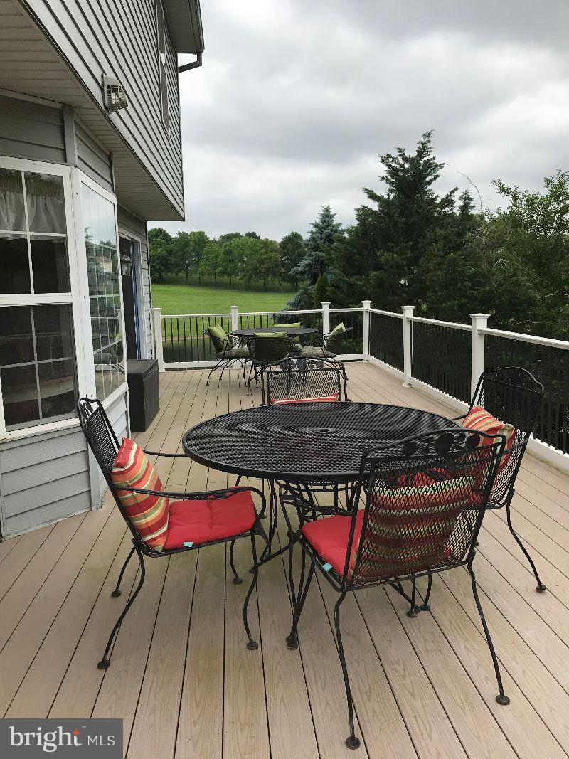 ROBERTS FIELD - Residential