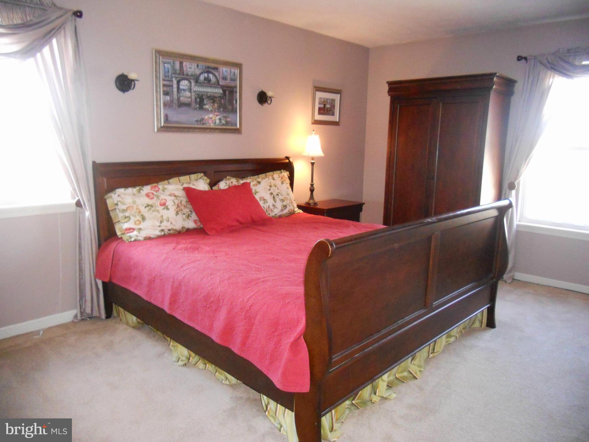 ROBERTS FIELD - Residential