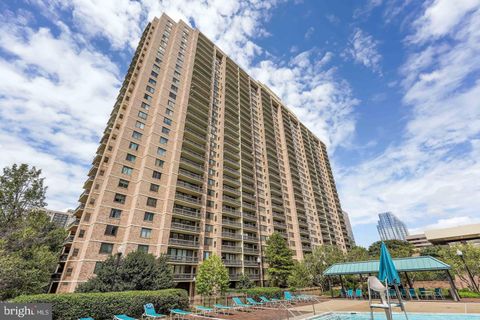 Photo of 3701 S George Mason Drive #1315N, FALLS CHURCH, VA 22041 (MLS # VAFX2317820)