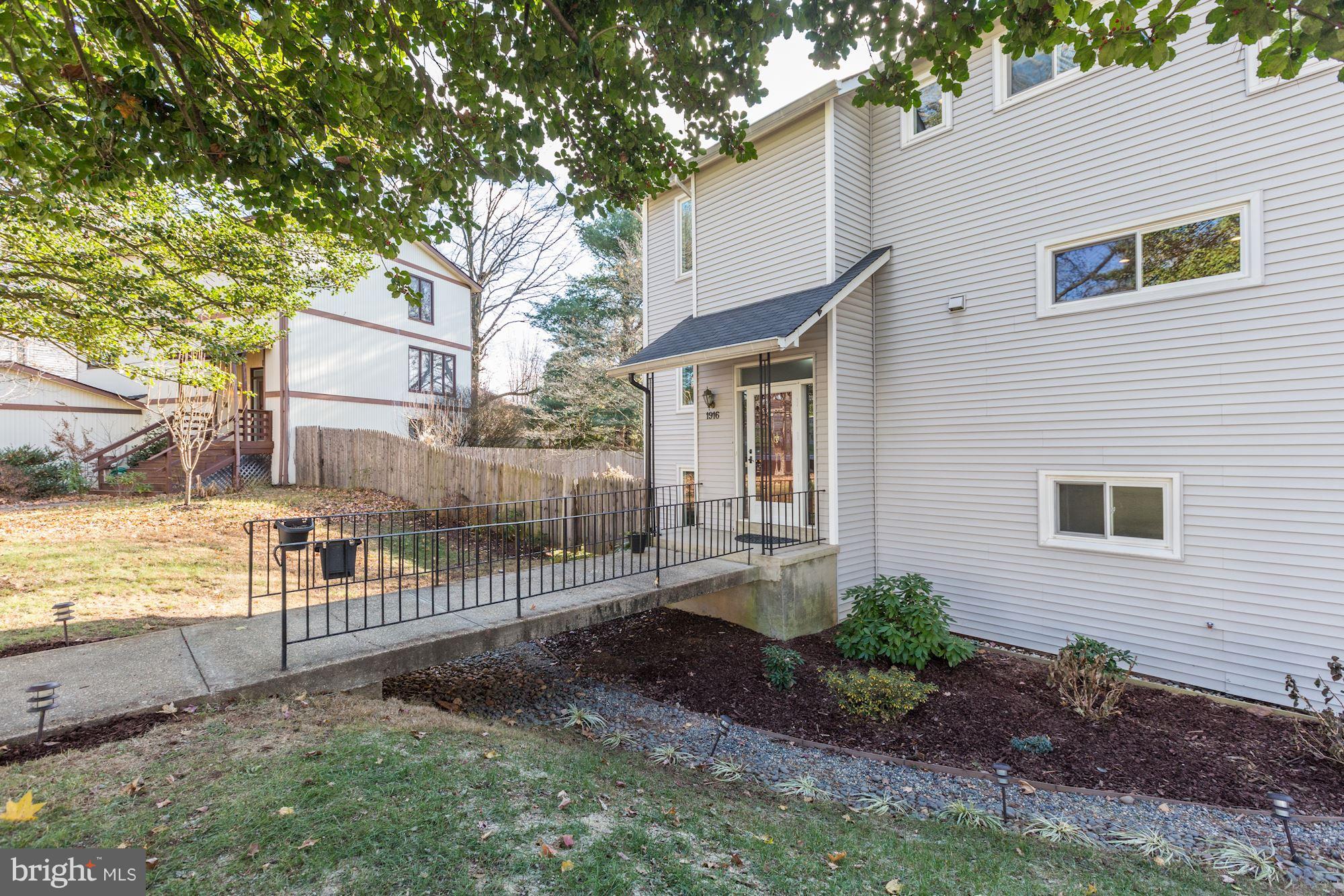 CARTER HILL - Residential Lease