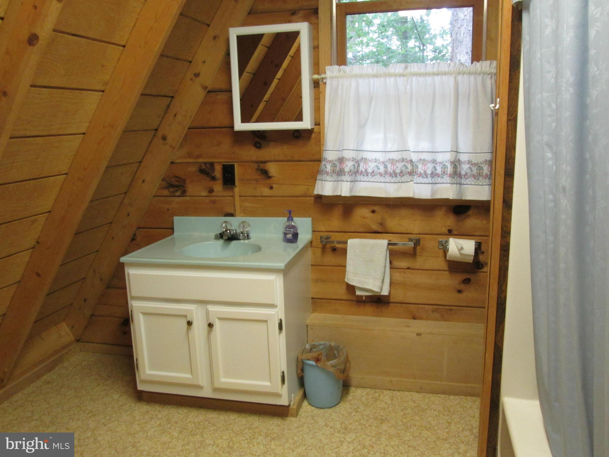 SLEEPY CREEK ORCHARD - Residential