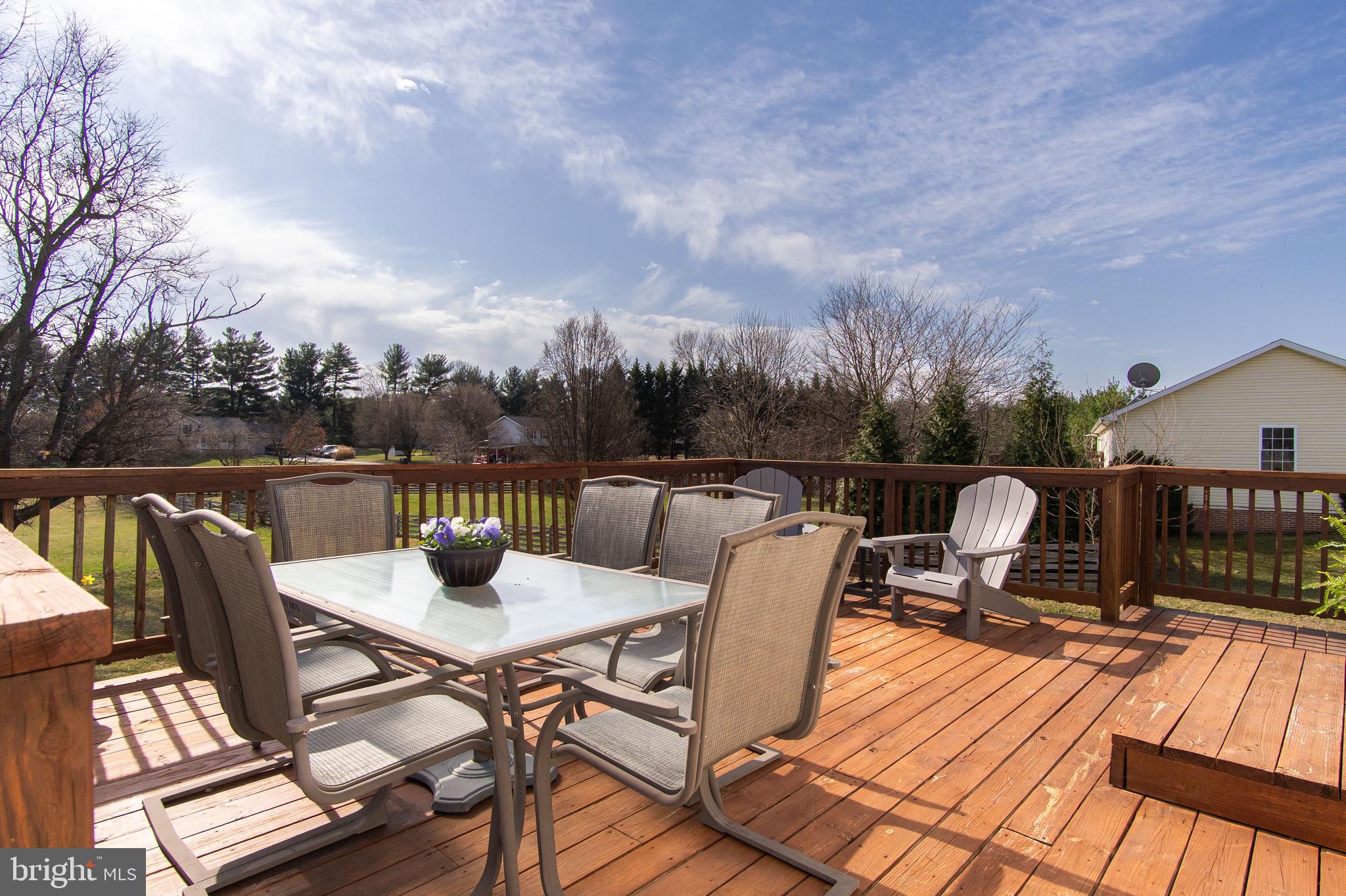 LA-VI ESTATES - Residential