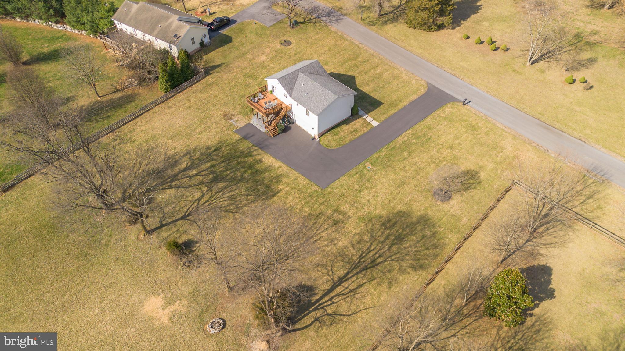 LA-VI ESTATES - Residential