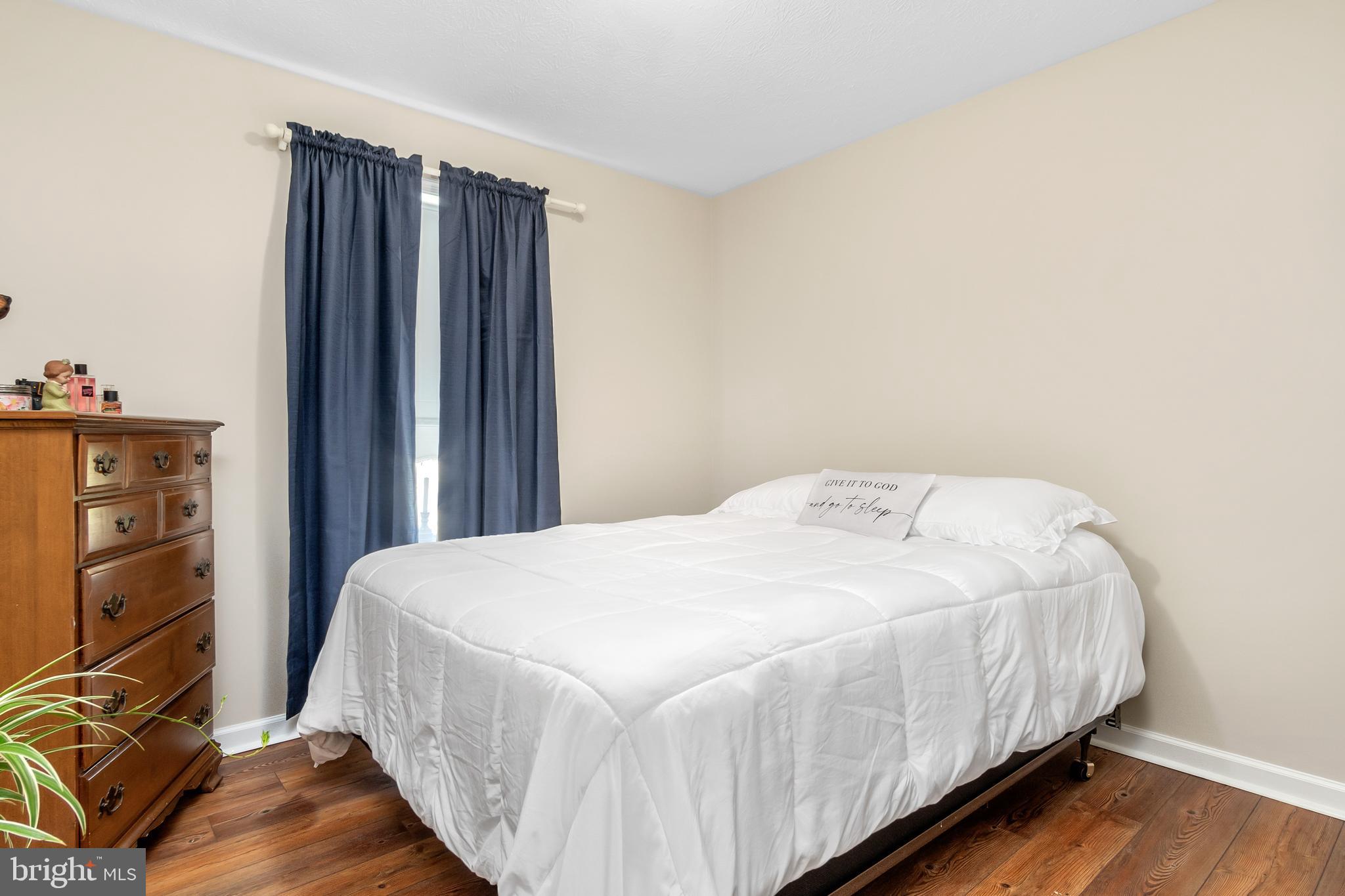 LA-VI ESTATES - Residential