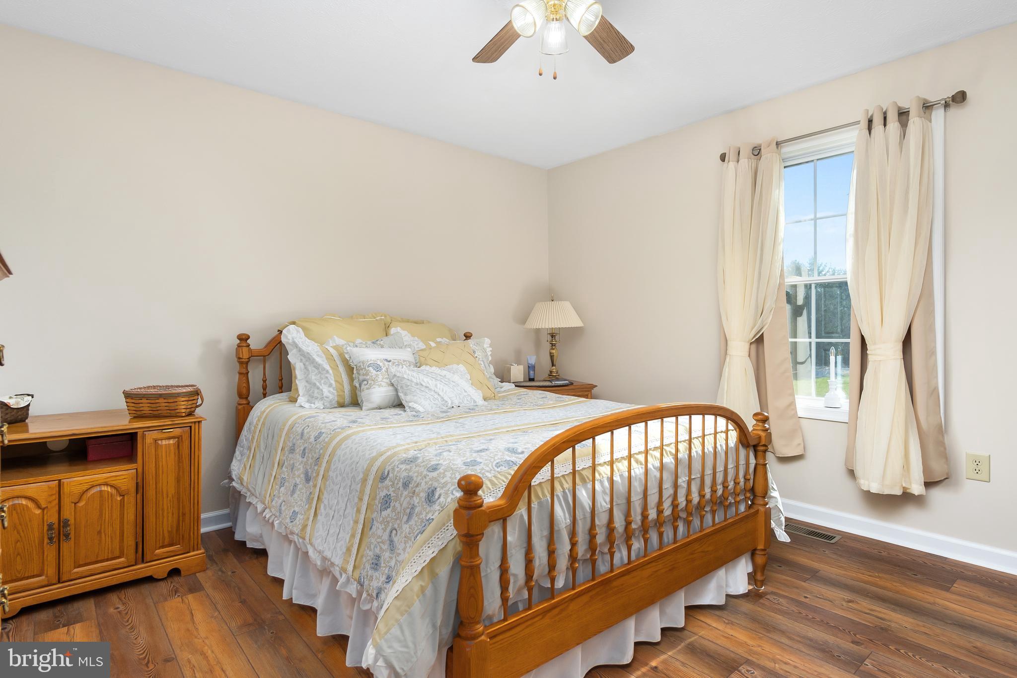 LA-VI ESTATES - Residential