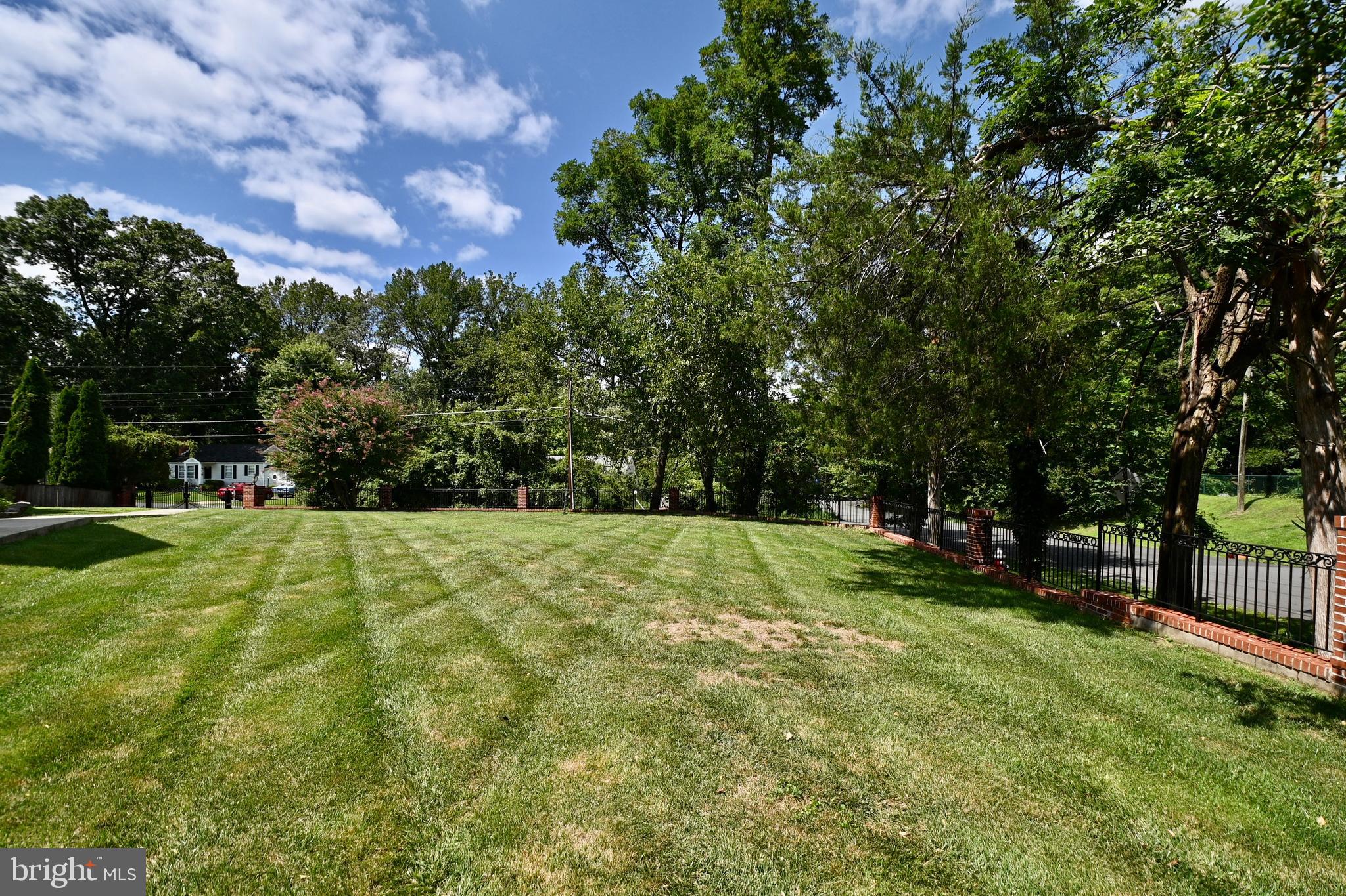 7801 RIDGEWOOD DRIVE