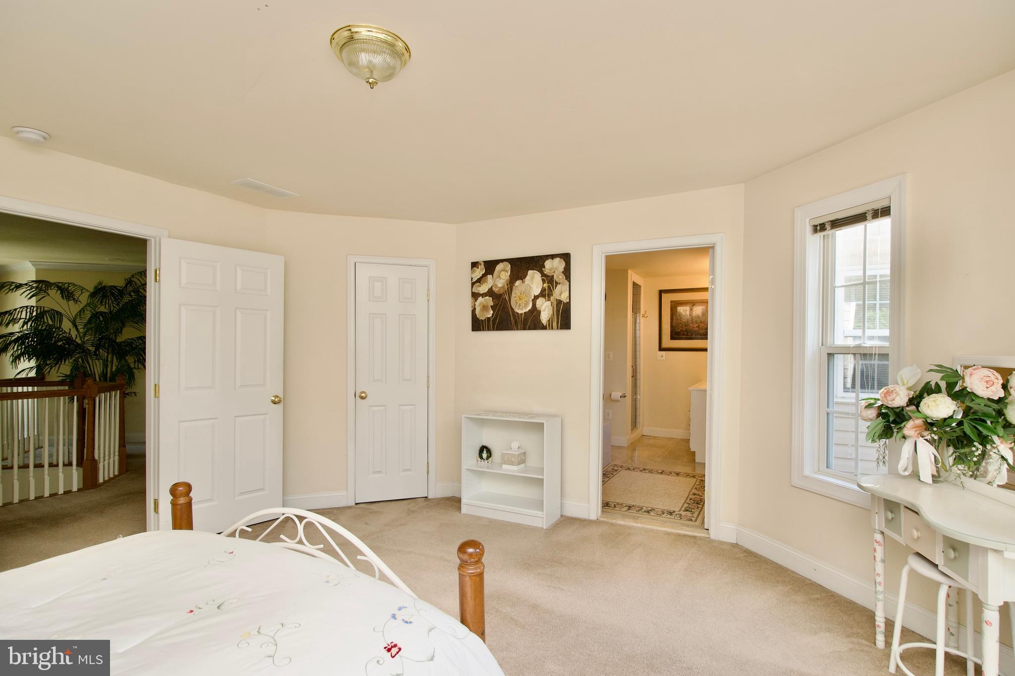 HOLMES RUN HEIGHTS - Residential