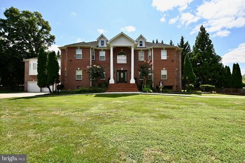 7801 RIDGEWOOD DRIVE ANNANDALE VA 22003