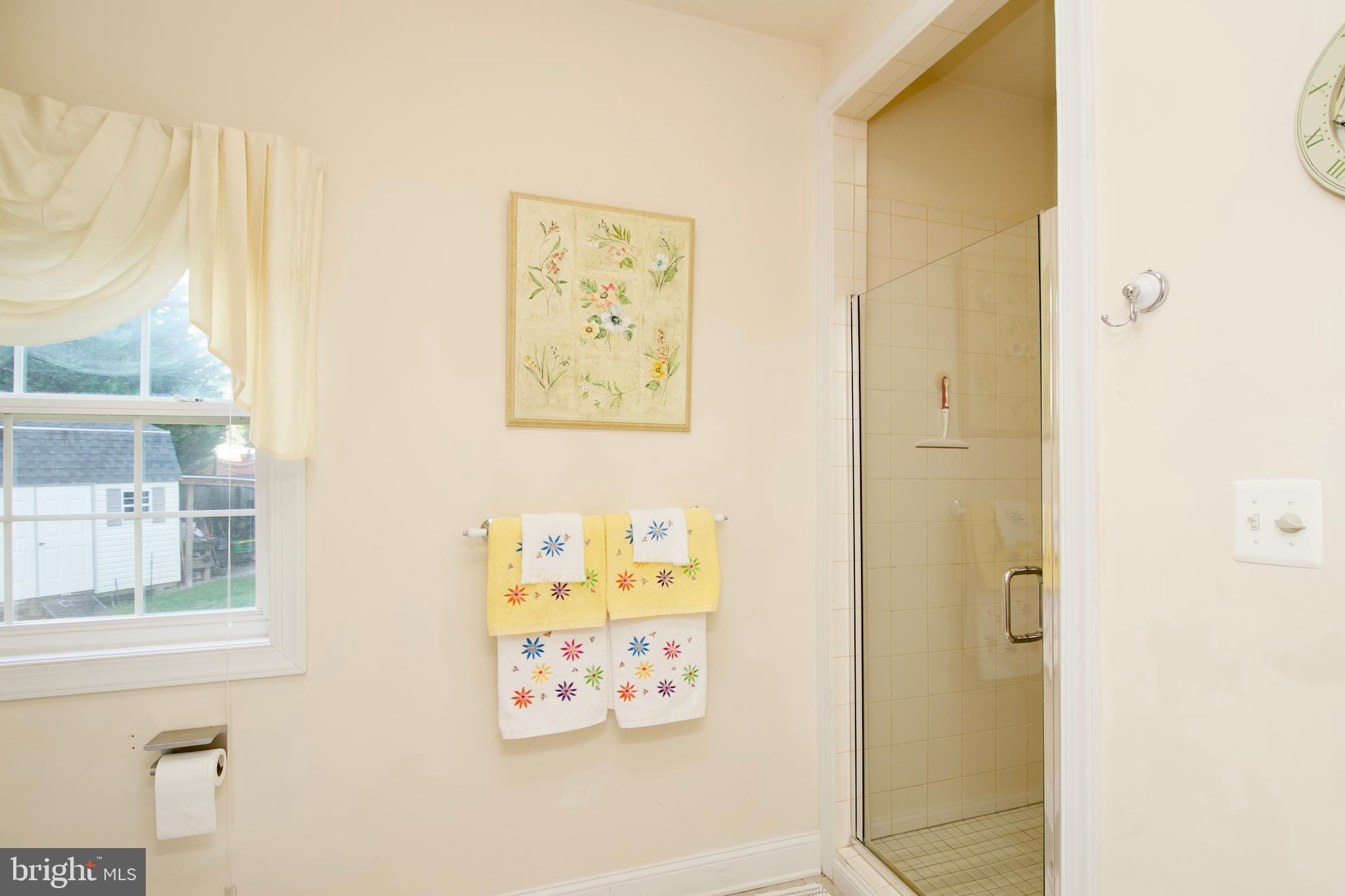 HOLMES RUN HEIGHTS - Residential