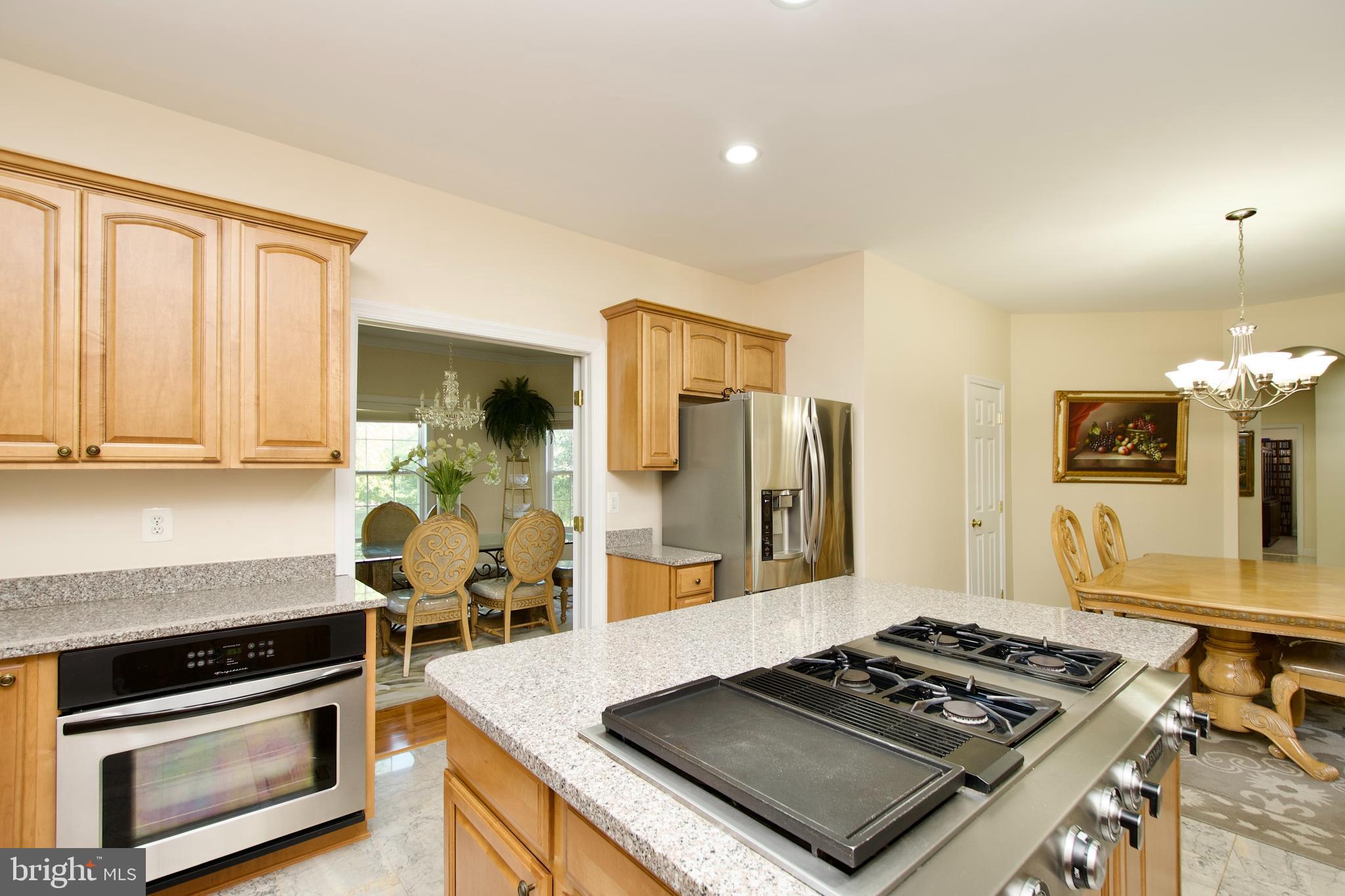 HOLMES RUN HEIGHTS - Residential