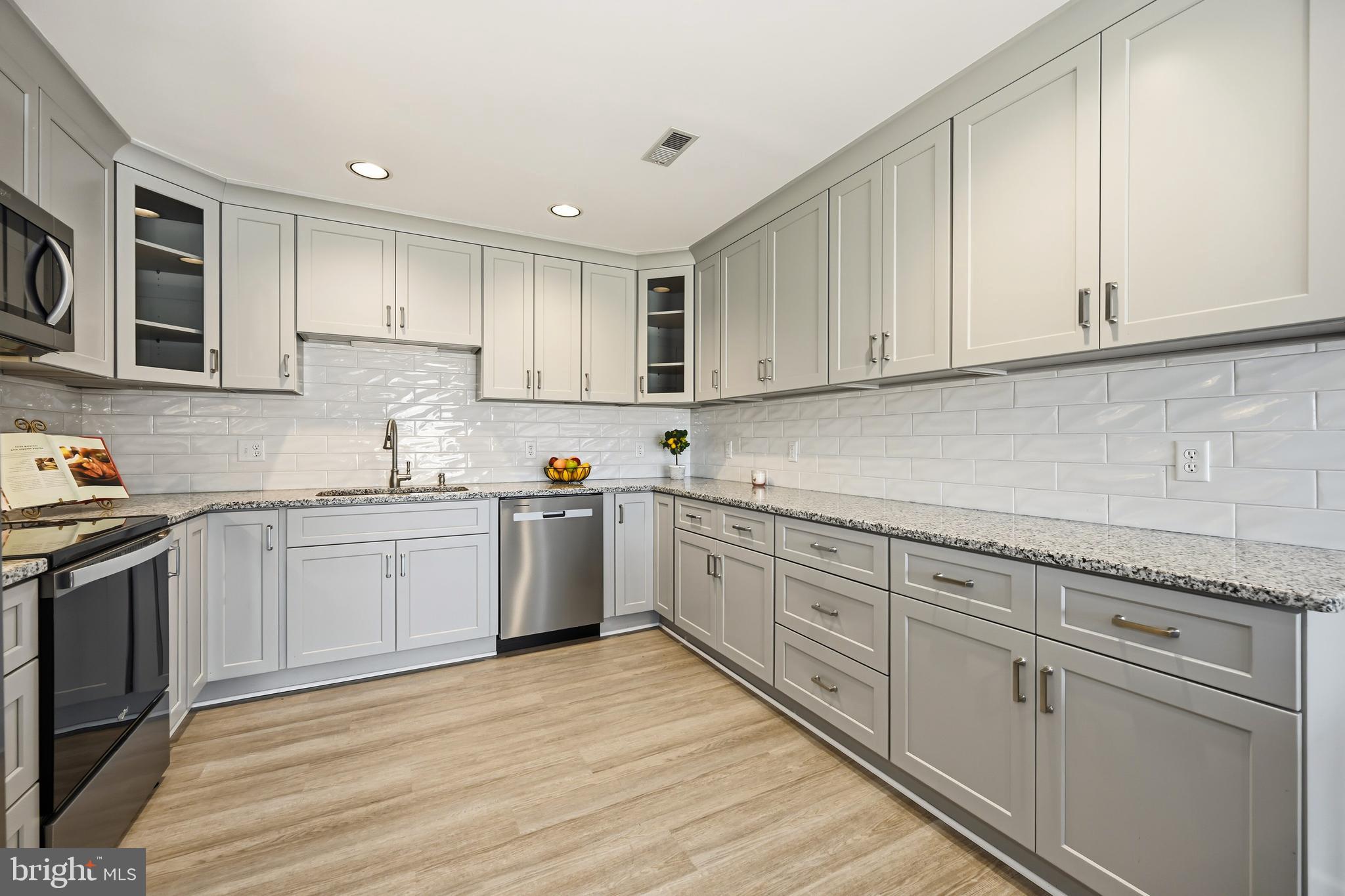 BAYVIEW AT KENT NARROWS - Residential