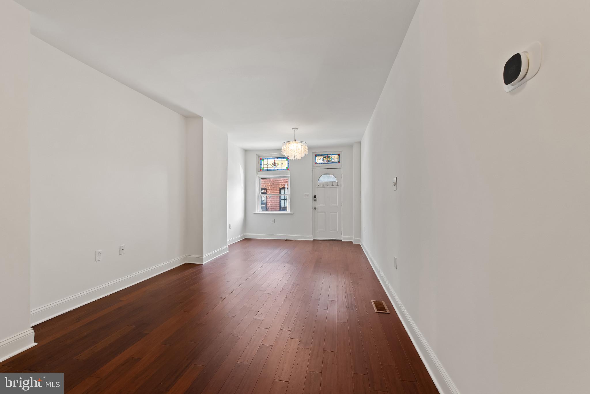 LITTLE ITALY - Residential Lease