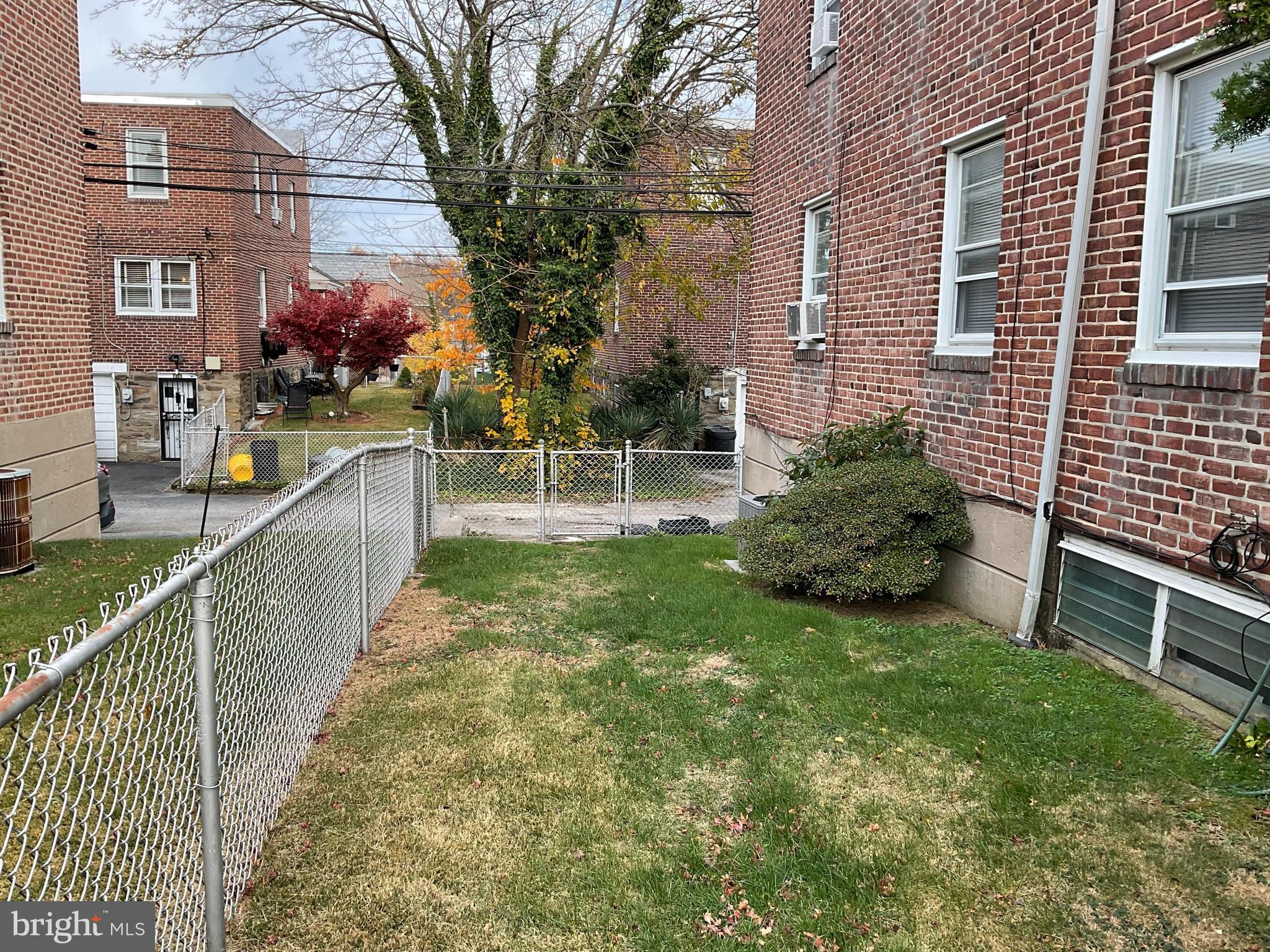 YEADON - Residential