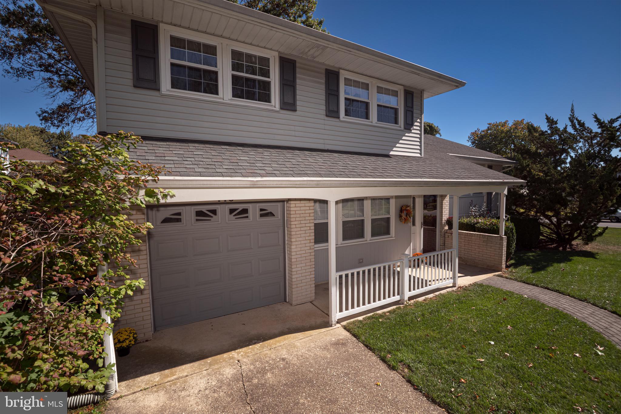 116 AUTUMN HORSESHOE