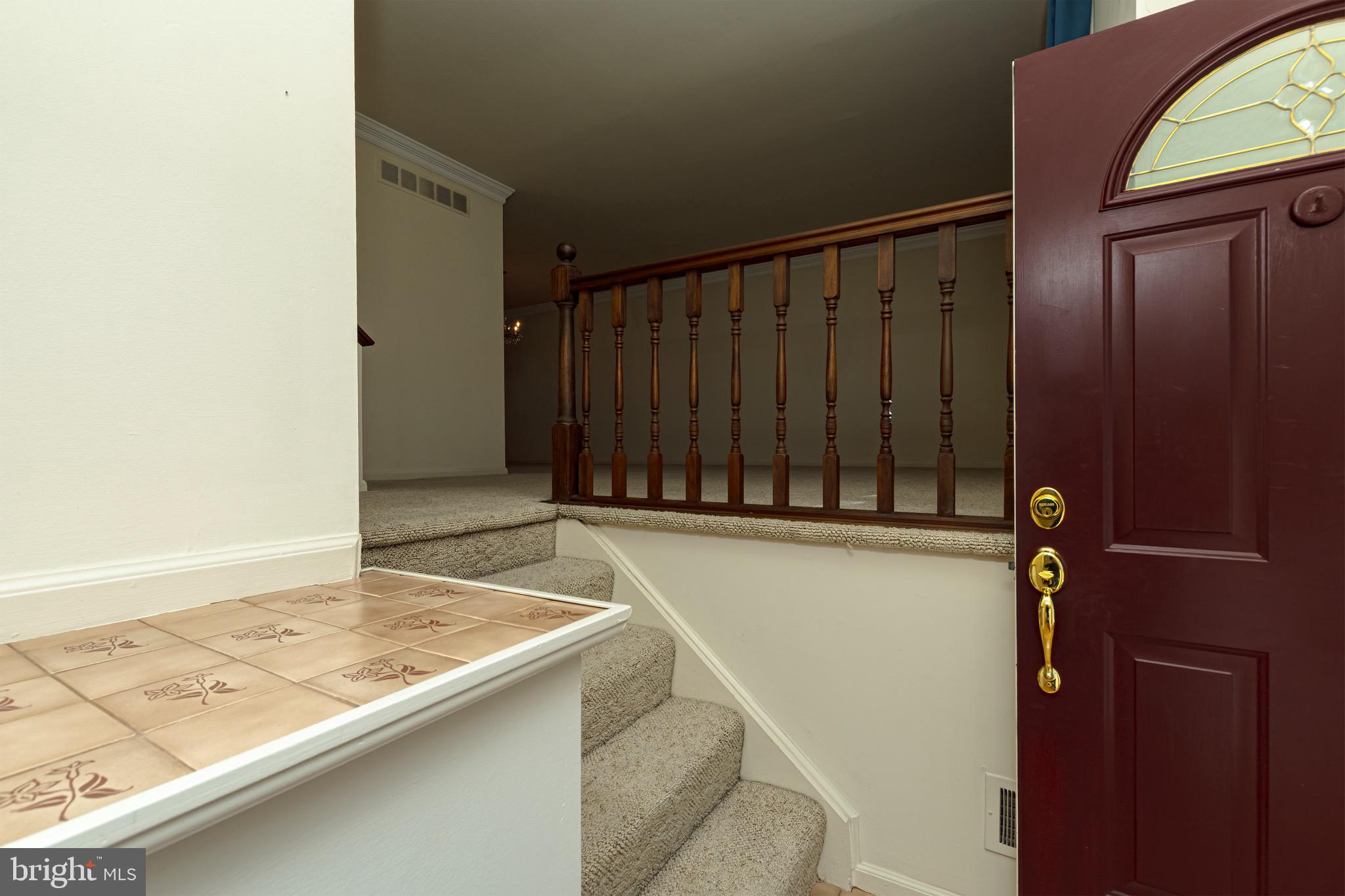 FOUR SEASONS - Residential