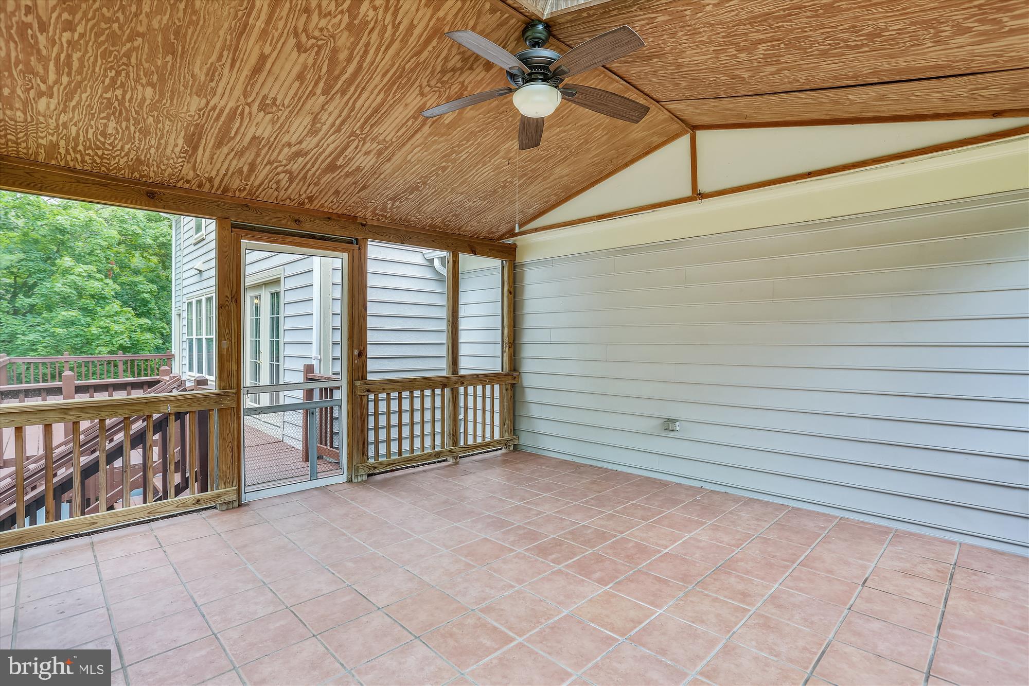 THE DOWNS - MONTG VILL - Residential