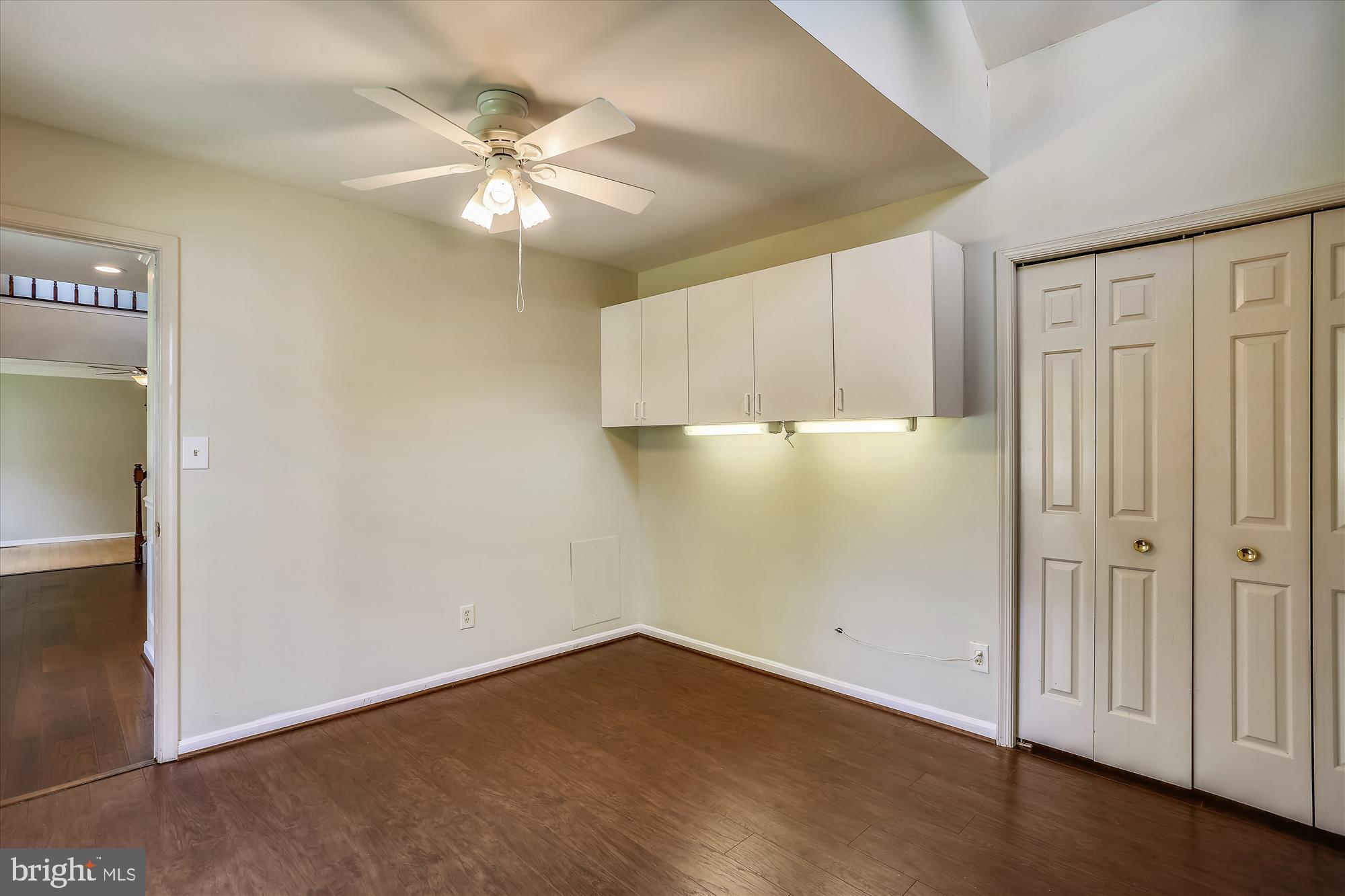 THE DOWNS - MONTG VILL - Residential