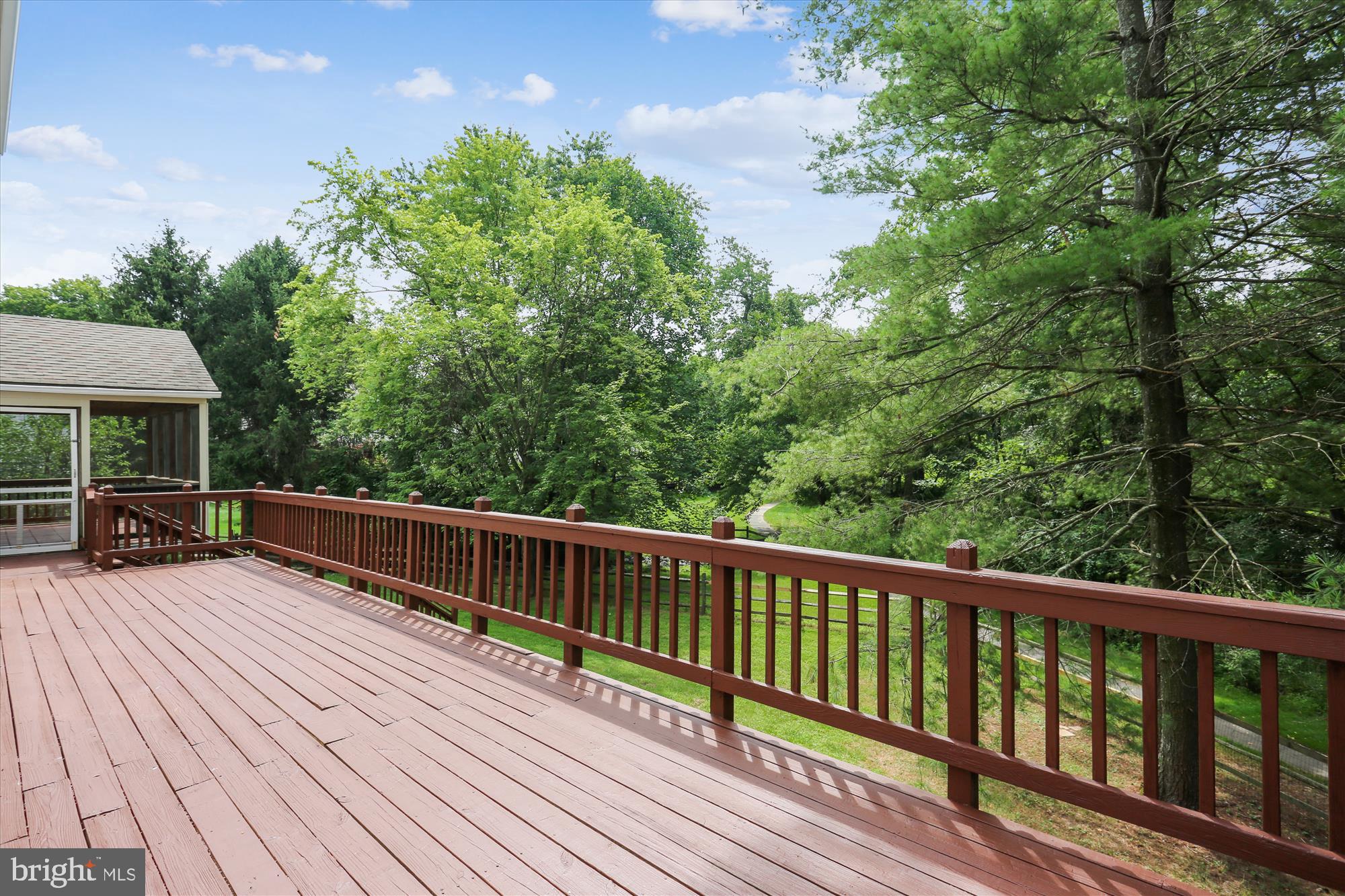 THE DOWNS - MONTG VILL - Residential