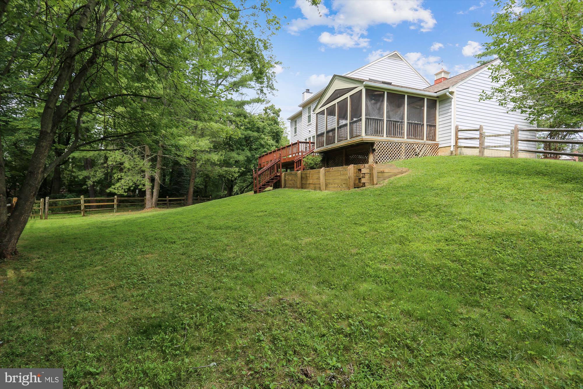 THE DOWNS - MONTG VILL - Residential