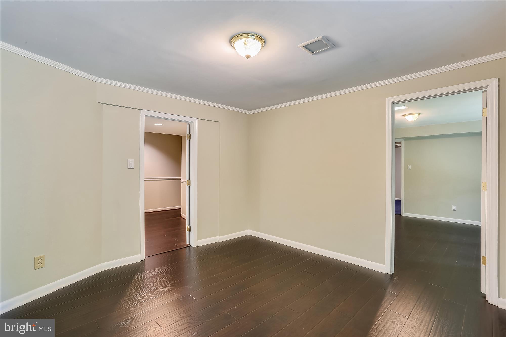 THE DOWNS - MONTG VILL - Residential