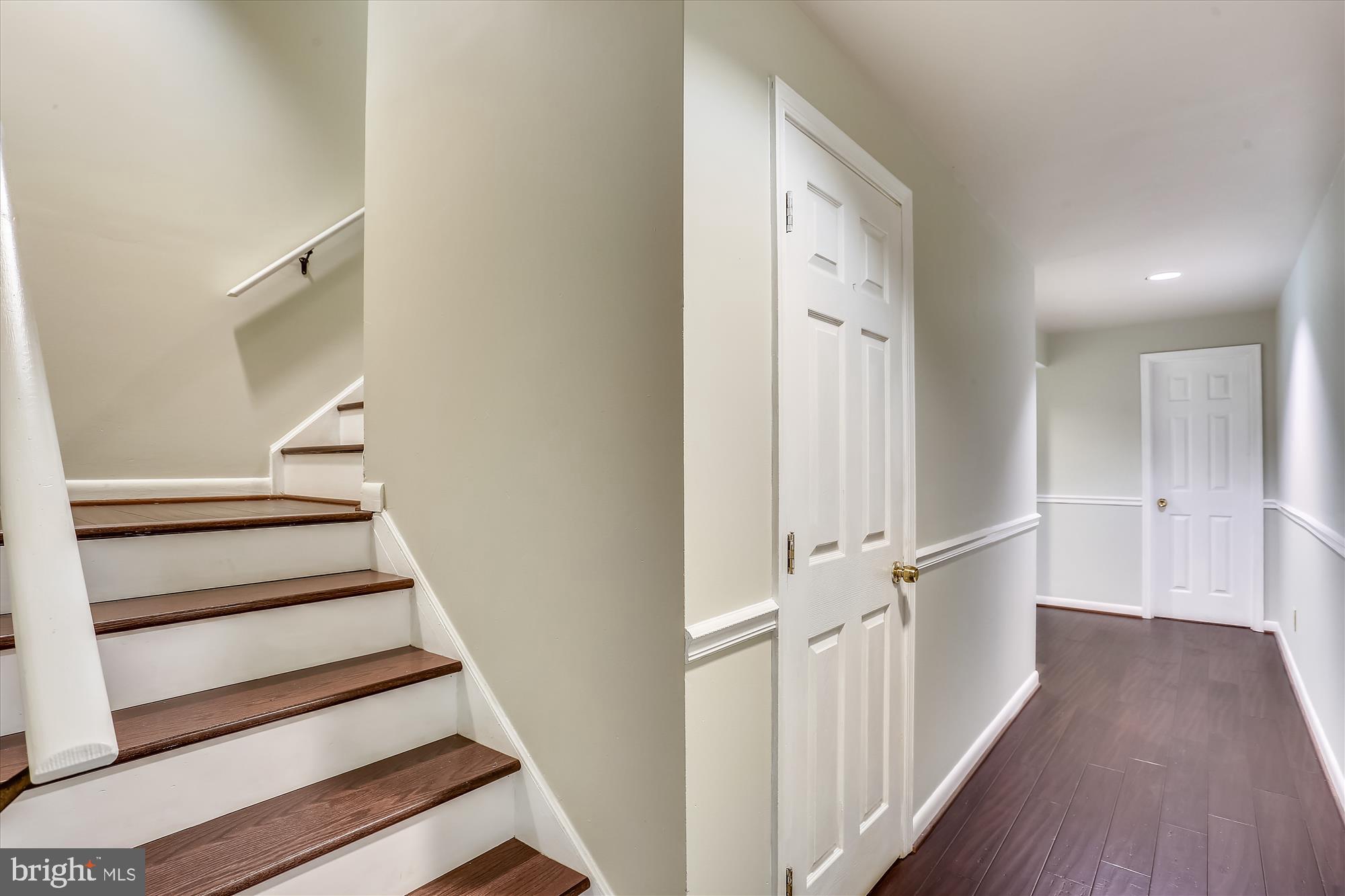 THE DOWNS - MONTG VILL - Residential