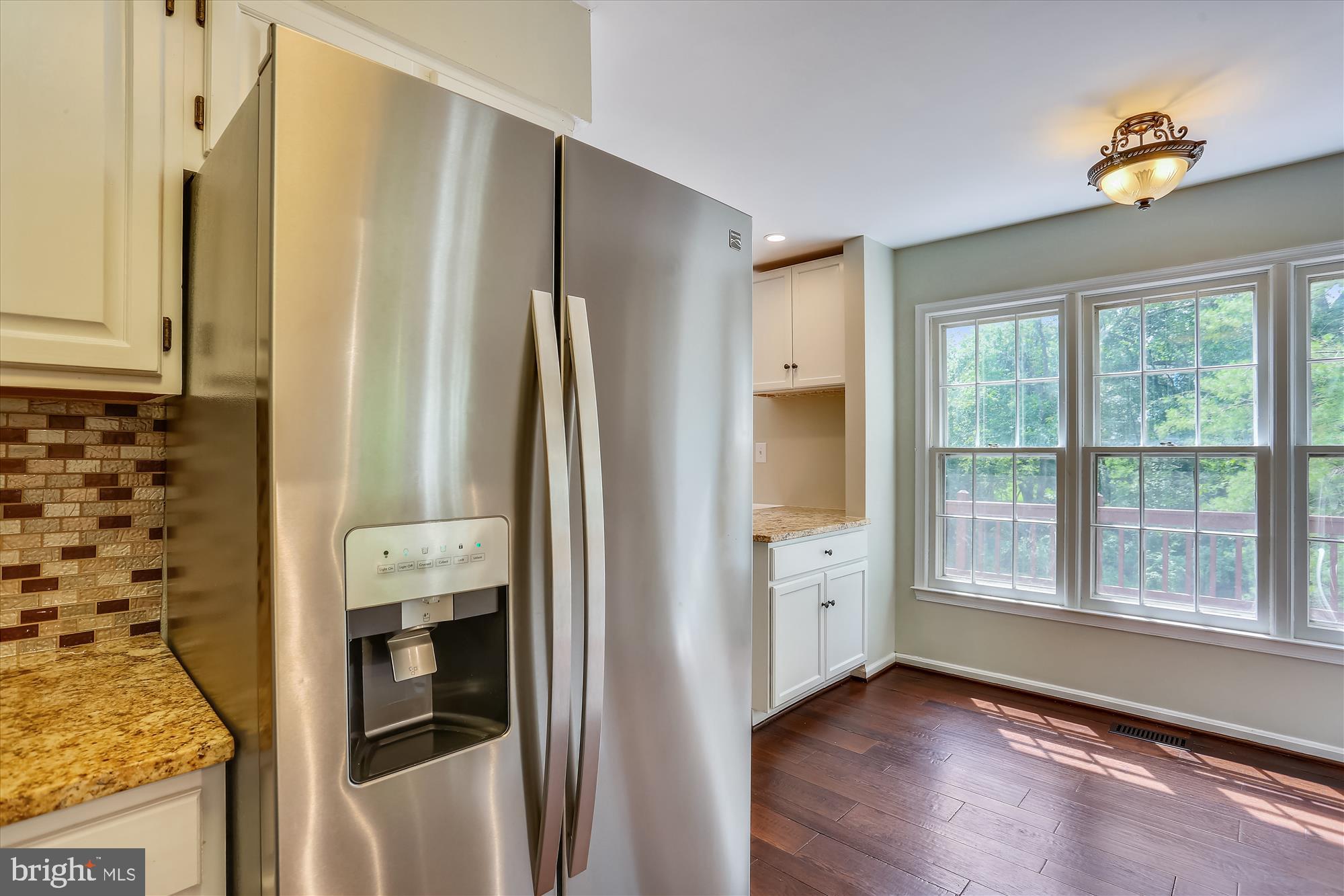 THE DOWNS - MONTG VILL - Residential