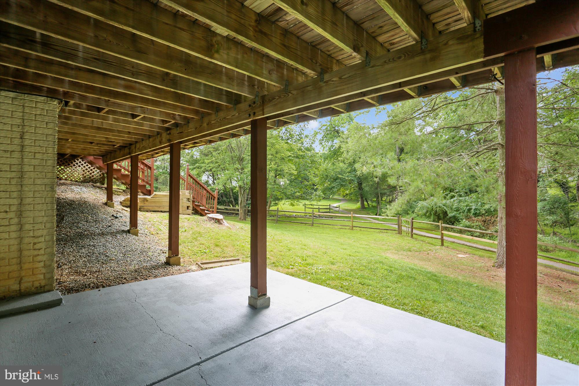 THE DOWNS - MONTG VILL - Residential