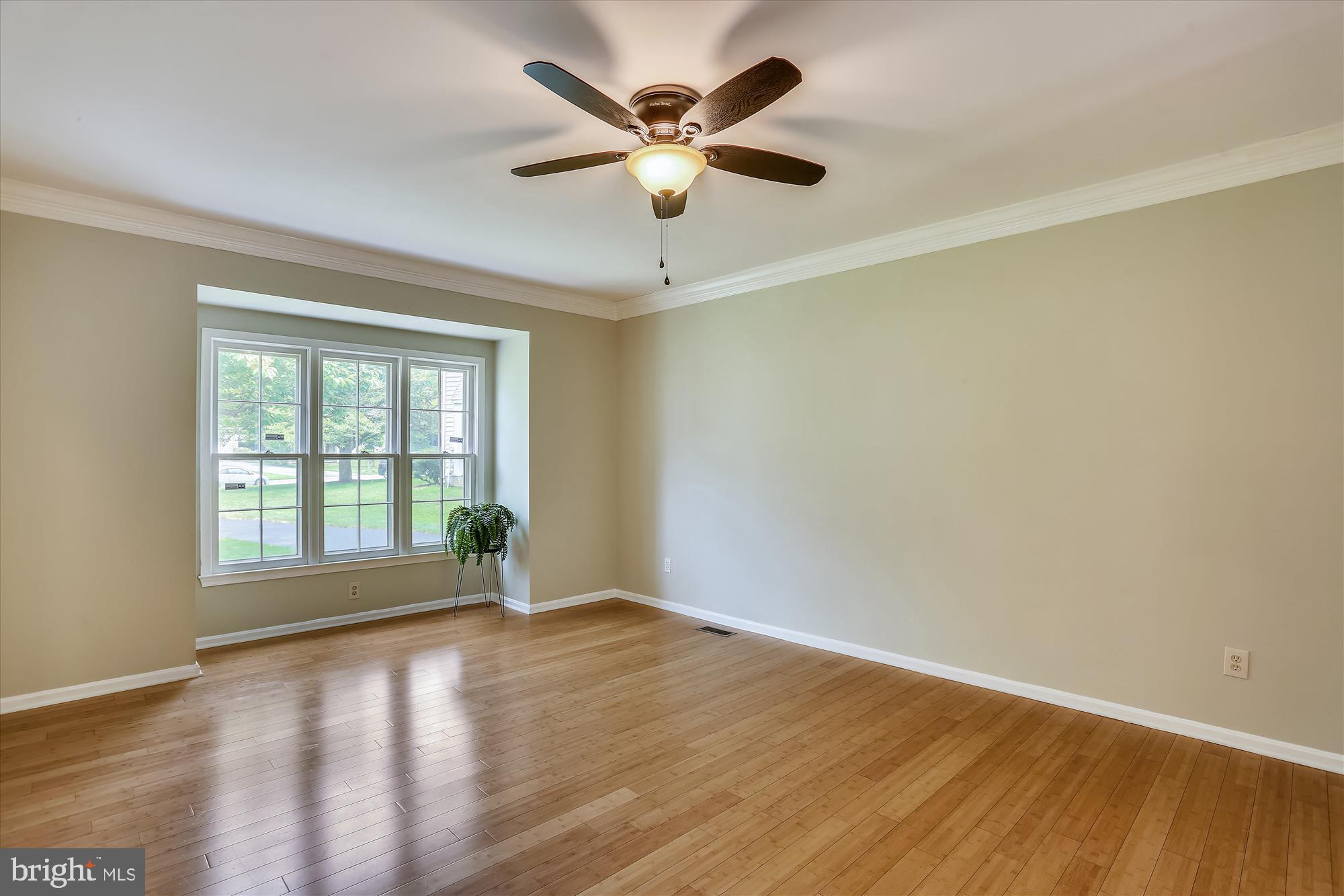 THE DOWNS - MONTG VILL - Residential