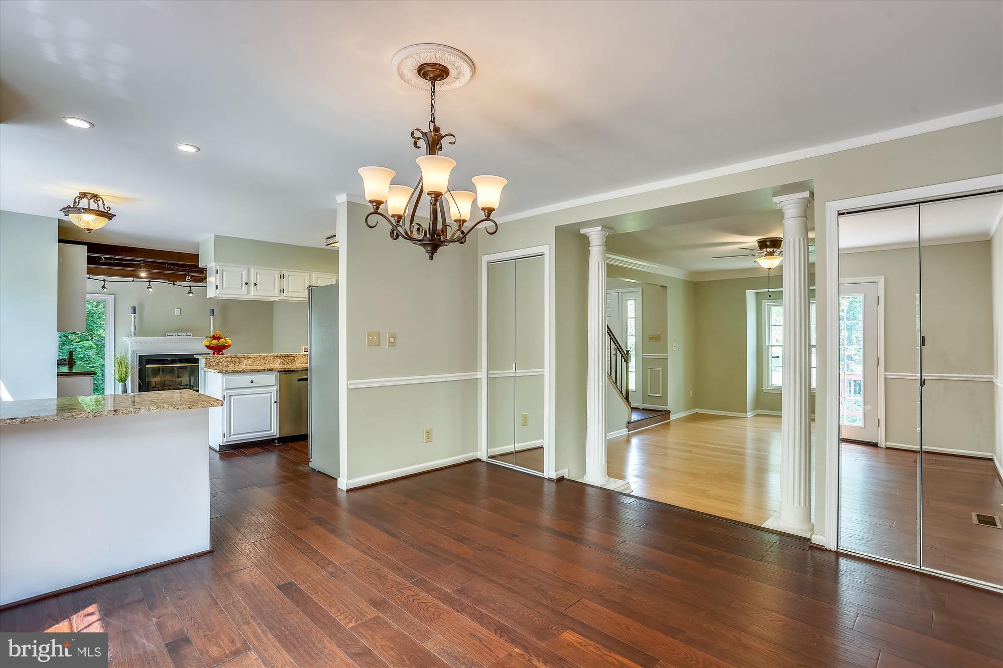 THE DOWNS - MONTG VILL - Residential