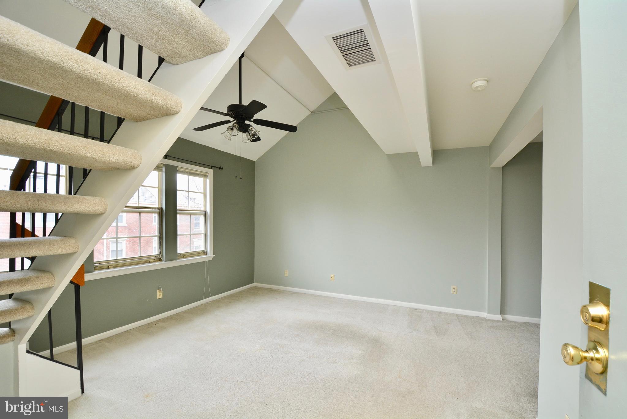 HARBOR TERRACE - Residential