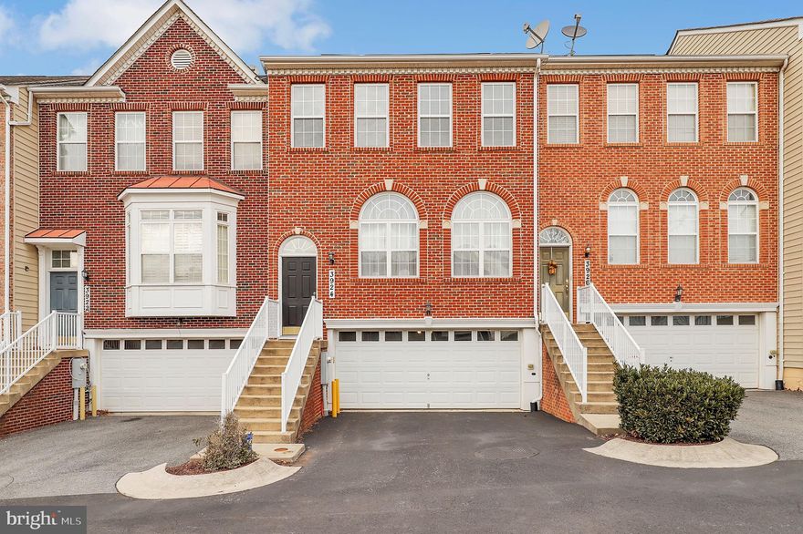 ***OFFER SUBMISSION DEADLINE IS TUESDAY, 2/18 @12PM, OFFER REVIEW @4PM***
This stunning center-unit townhome boasts a front-entry double car garage and extra driveway space for 2 more cars. Step inside to a bright living room, stylish half bath, and a gorgeous eat-in kitchen with sleek marble countertops and stainless steel appliances. Just off the kitchen, a spacious back deck is perfect for entertaining or unwinding. Venture upstairs to 3 generously-sized bedrooms, including a luxurious primary suite with a soaking tub and dual vanity, plus a full-sized laundry on the same level for ultimate convenience. But that’s not all—head down to the very spacious basement with plenty of room to grow, and enjoy easy access to your ample-sized fenced-in backyard. This home truly has it all! Schedule your tour today—this one won’t last!