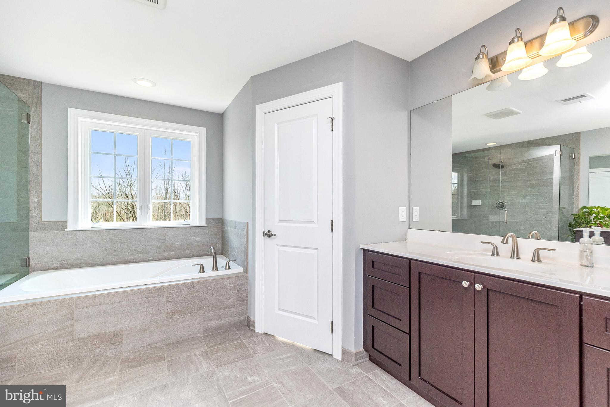 WHISPERING PINES - Residential