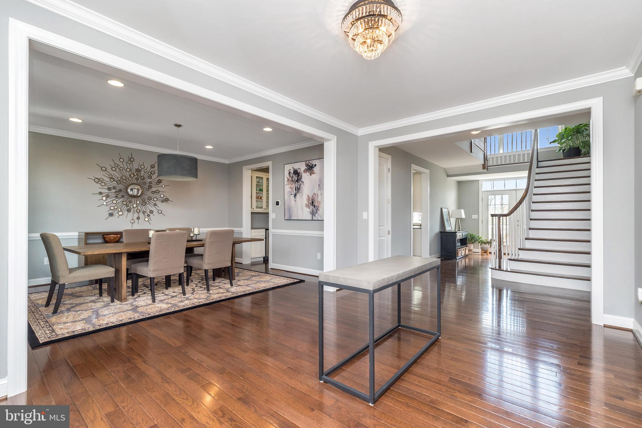 WHISPERING PINES - Residential