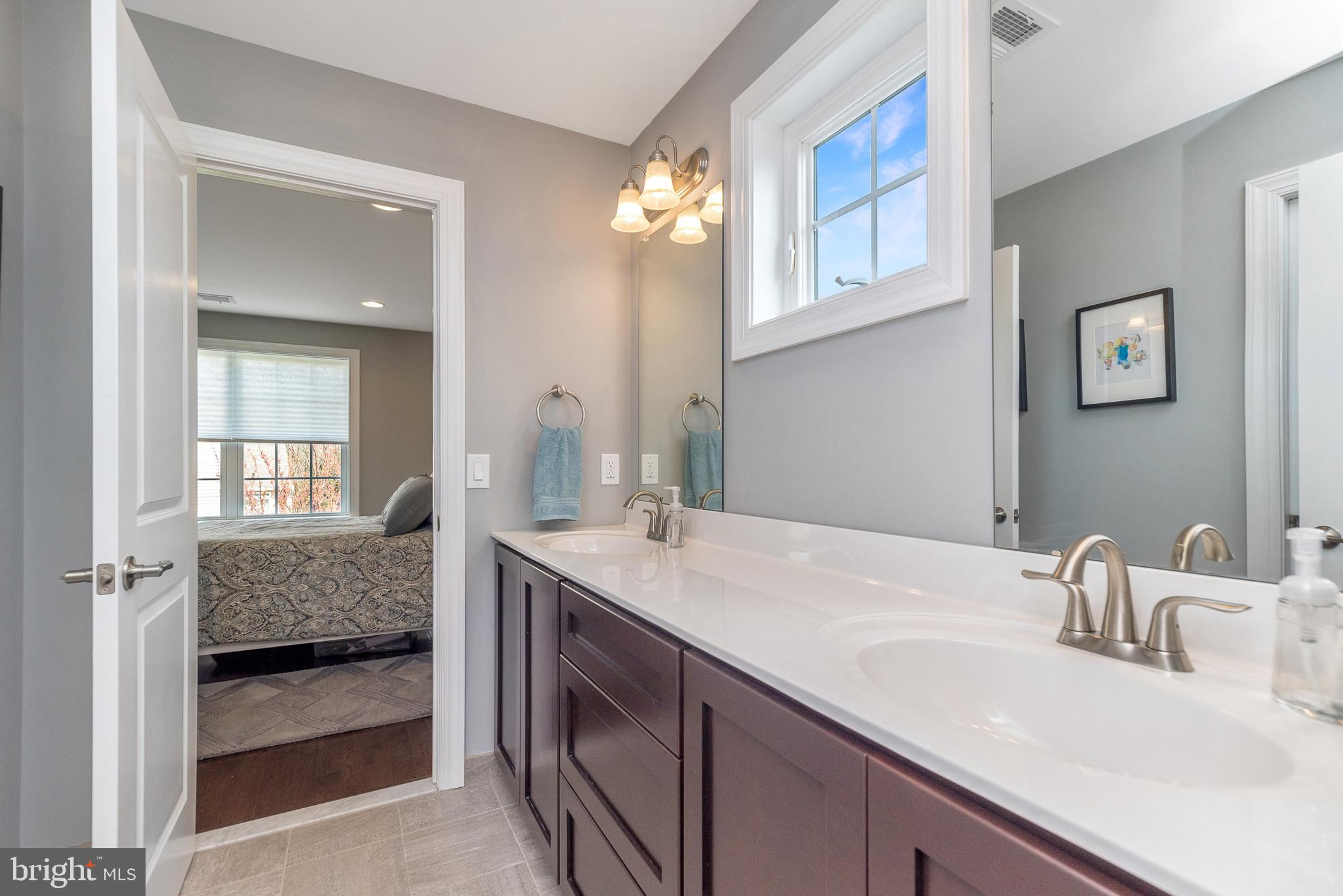 WHISPERING PINES - Residential