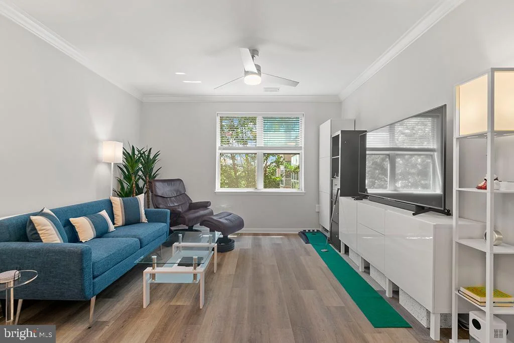 23 Pierside Drive Unit 326
