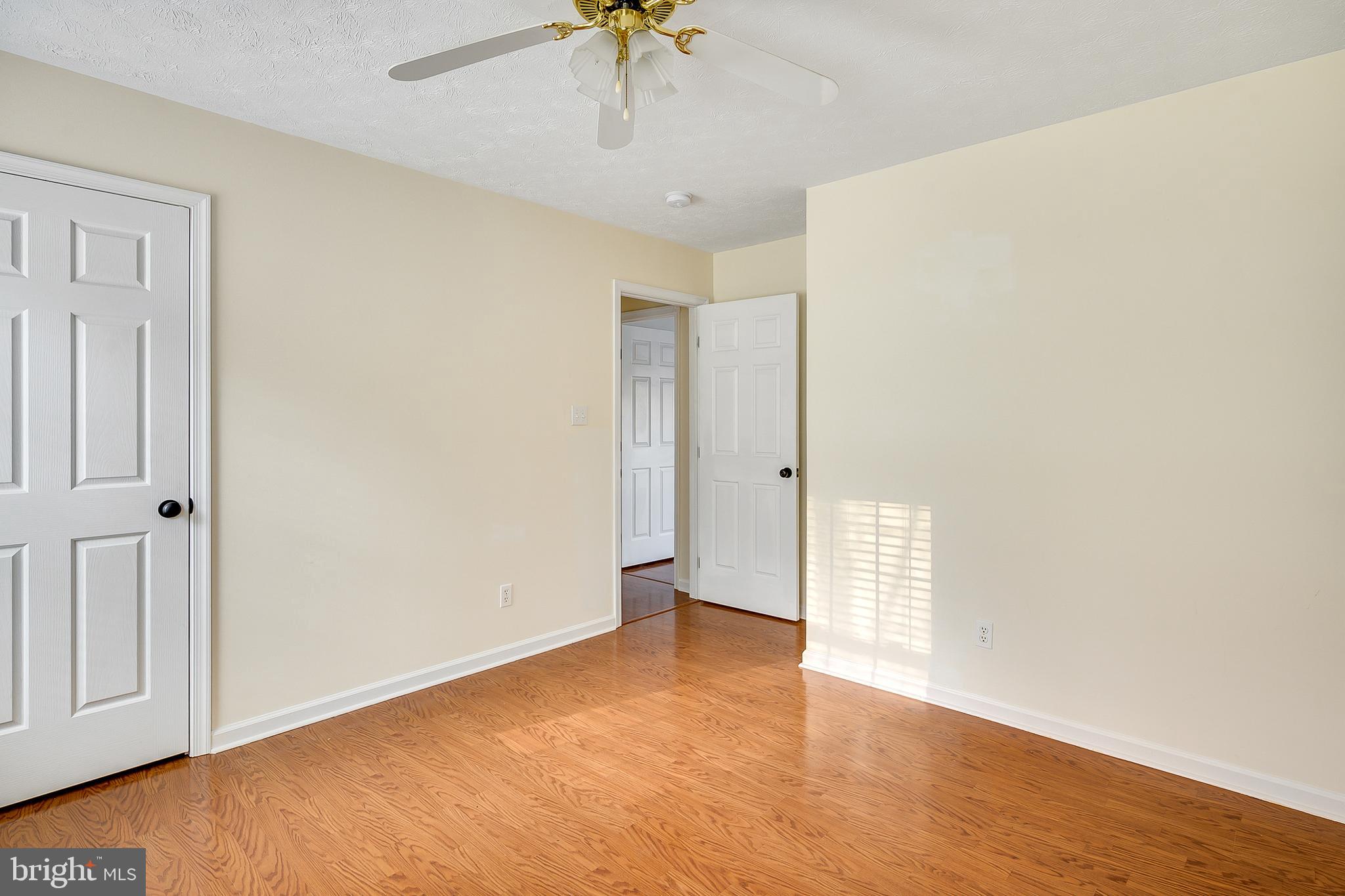 LAYSIDE - Residential