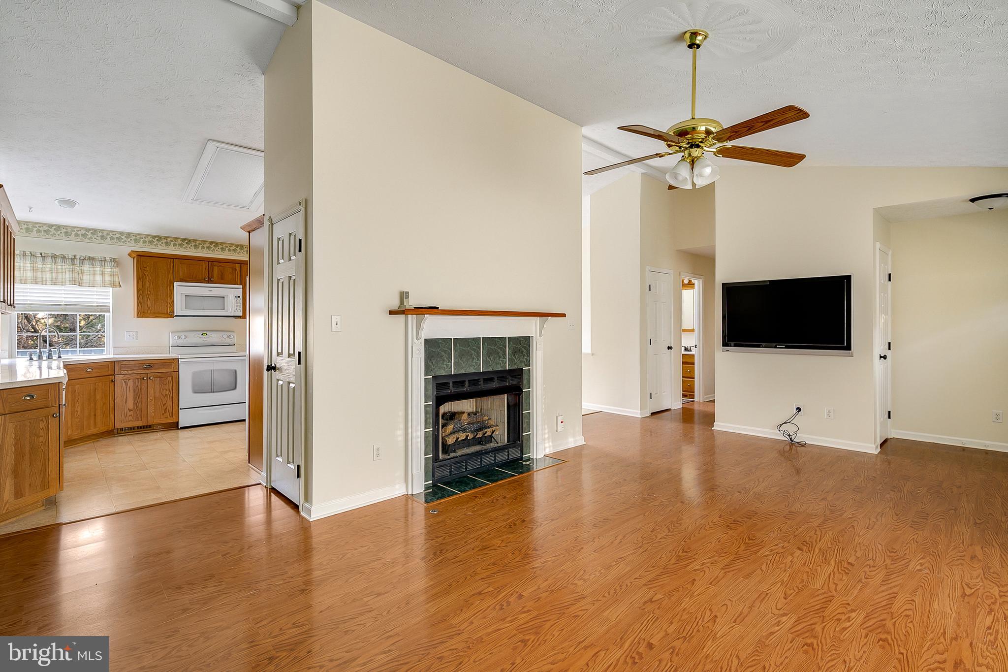 LAYSIDE - Residential