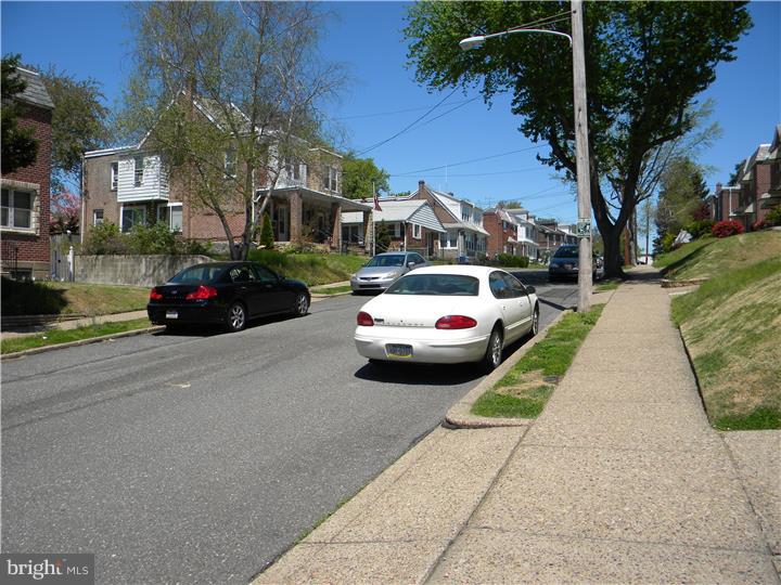 LAWNDALE - Residential