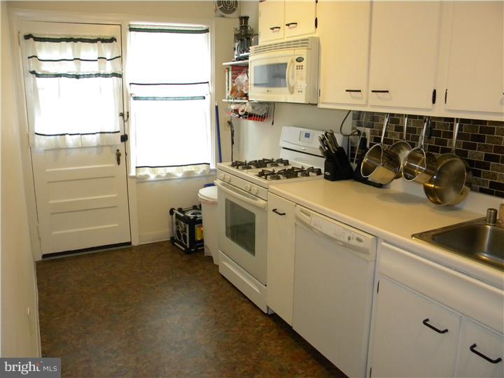 LAWNDALE - Residential
