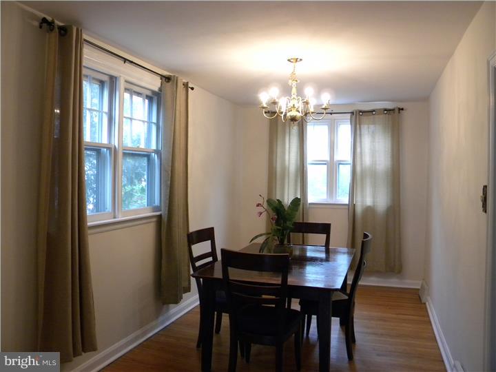LAWNDALE - Residential