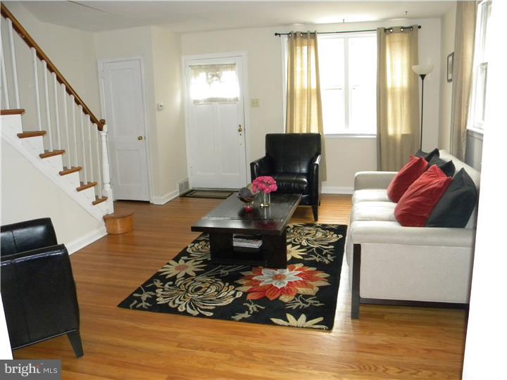 LAWNDALE - Residential