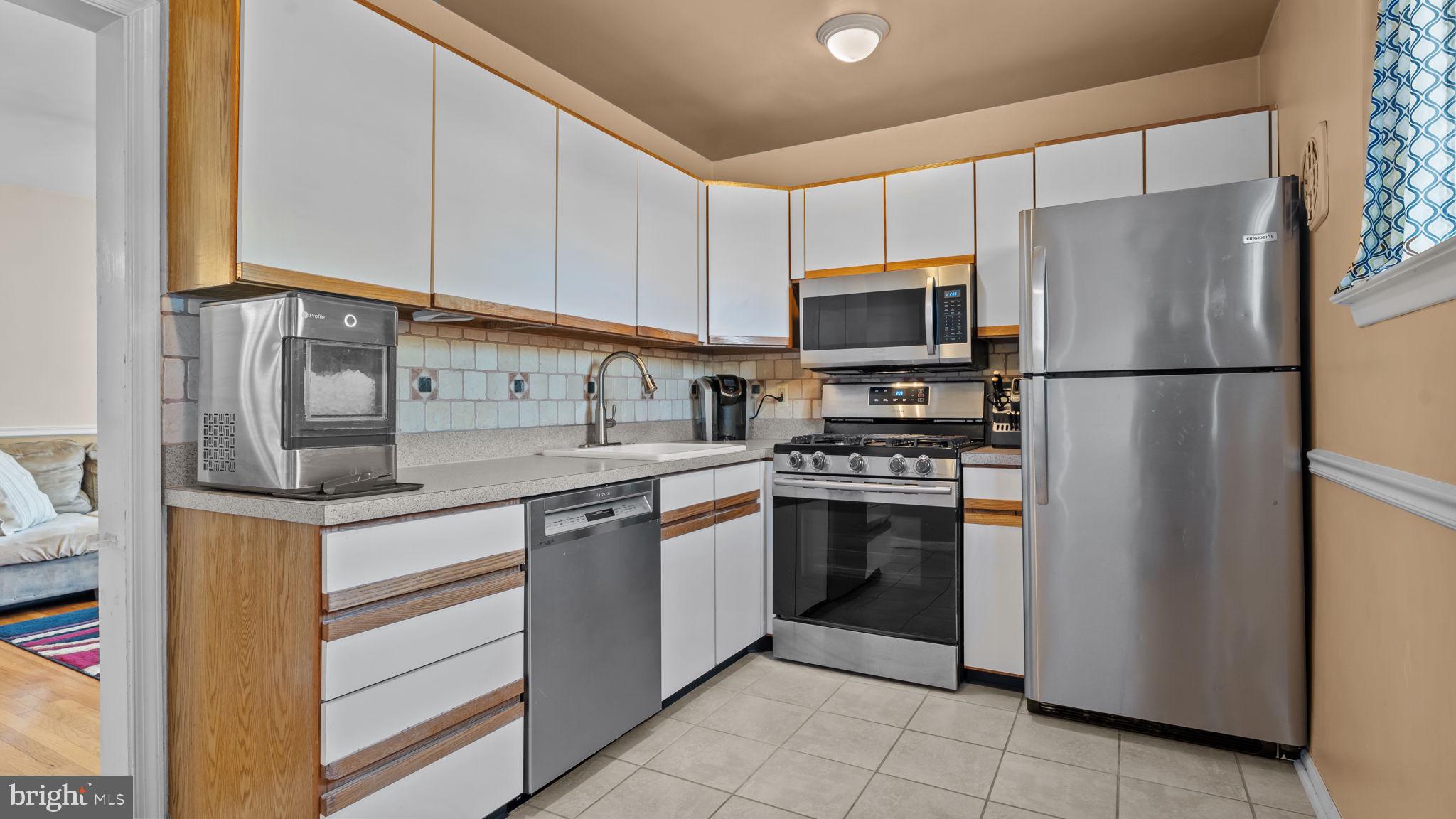 PLYMOUTH MEETING - Residential